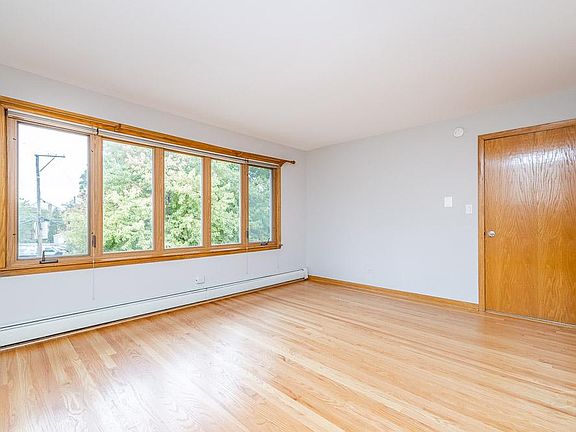 4th image of 5017 N Menard Ave #2