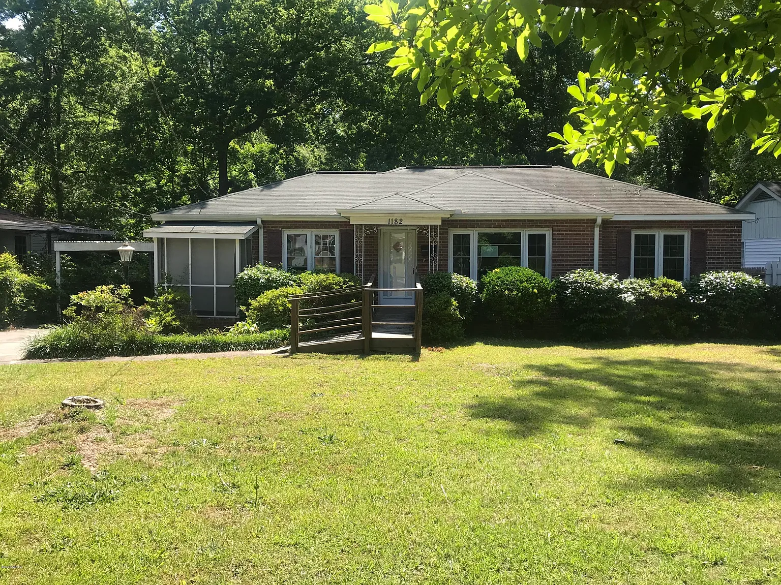 1182 Cypress Dr photo 1