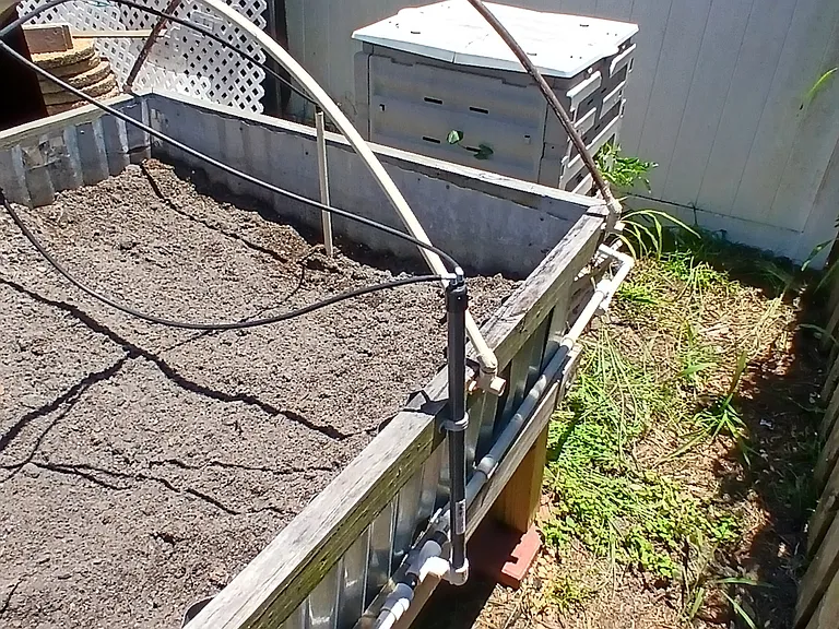 Planter with veiw of
Mulch Maker behind