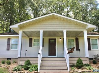 336 Point Of Pnes, Guntersville, AL 35976