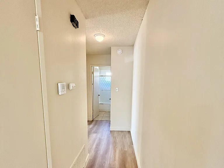 2120 Chrysler Dr #2 — Photo 8