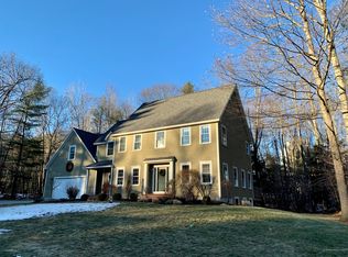15 Essex Dr, Yarmouth, ME 04096