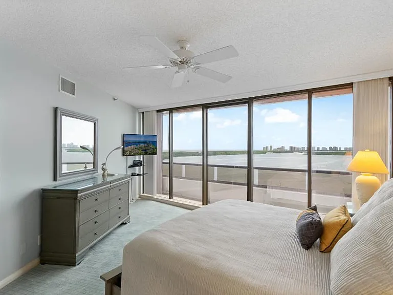 100 Lakeshore Dr #957 — Photo 23