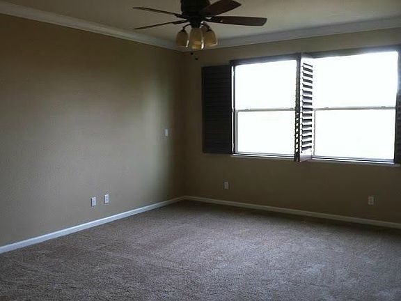 3rd image of 1861 Magenta Dr