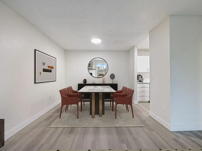 Burnett on the Park Apartments — Photo 8
