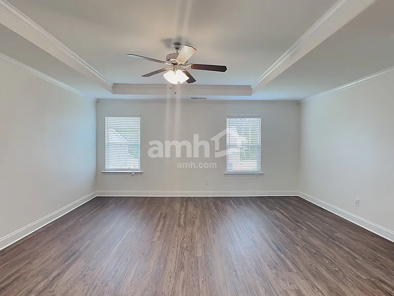 405 Levon Ct — Photo 14