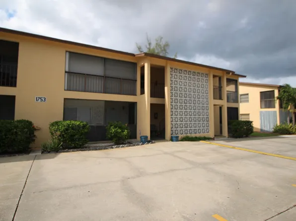 1753 3rd Ave N APT 206, Lake Worth, FL 33460