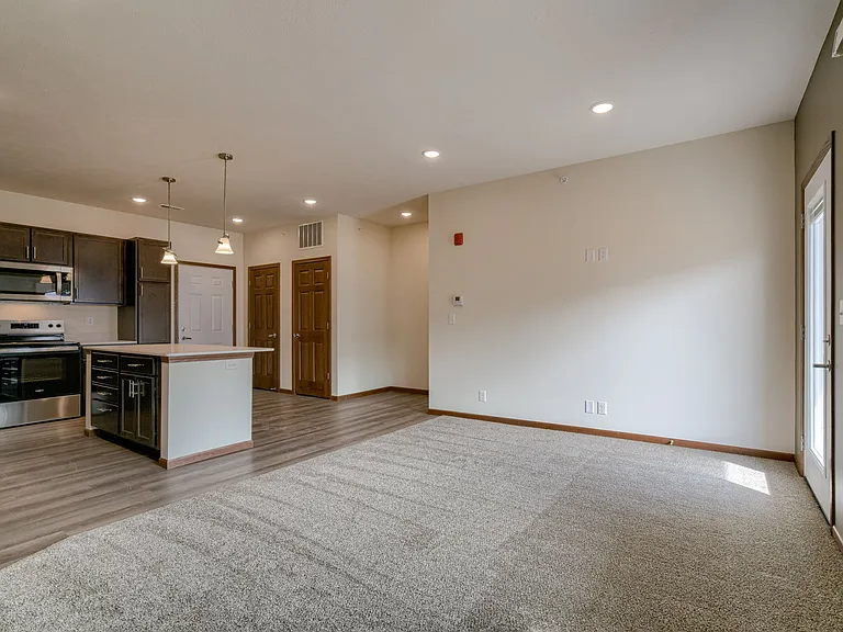 Wilderness Hills South Apartments — Photo 31