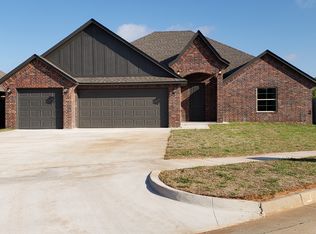 764 W Prairie Way, Mustang, OK 73064