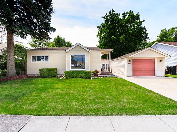 3rd image of 22510 Kramer St