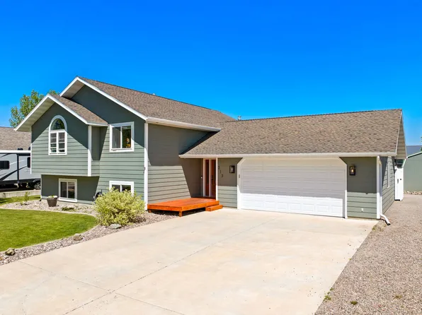 213 38th Ave NE, Great Falls, MT 59404
