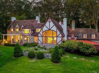 36 Green Acre Ln, Fairfield, CT 06880