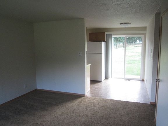 4th image of 14414 2nd Ave E APT 7