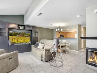 553 E Jasmine Circle, Santa Rosa, CA, 95407