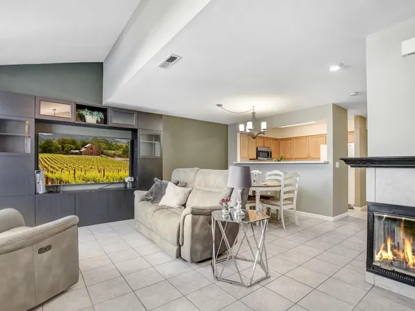 553 E Jasmine Circle, Santa Rosa, CA 95407