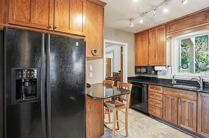 1812 N Hancock St — Photo 11