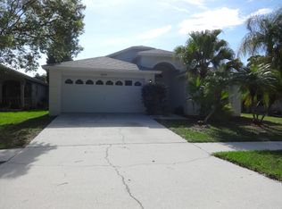 10835 Peppersong Dr, Riverview, FL 33578