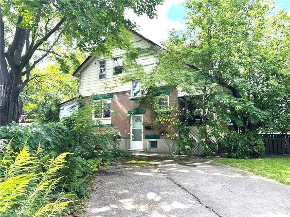 3 Glasgow St, Kitchener, ON N2G 2G5