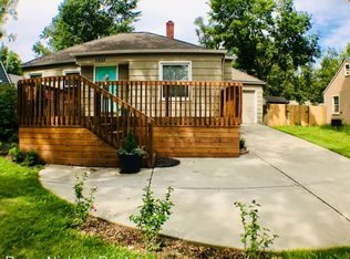 5932 Fontana St, Fairway, KS 66205