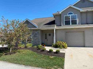 10105 Oak Trail Rd, Fort Wayne, IN 46825