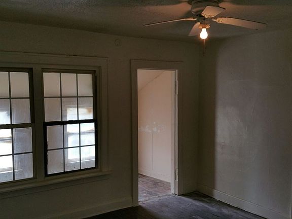 2nd image of 3604 E 12th St