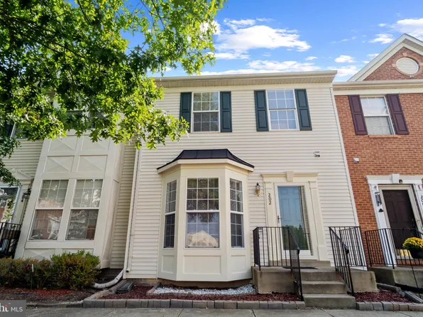 202 Langley Ct, Stafford, VA 22554