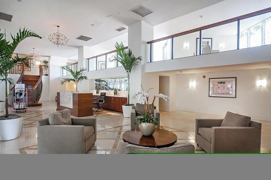 1 bed, 1.0 bath, 831 sqft, $2,500 — Photo 3