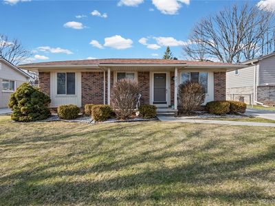 42719 Walker St, Clinton Township, MI, 48038