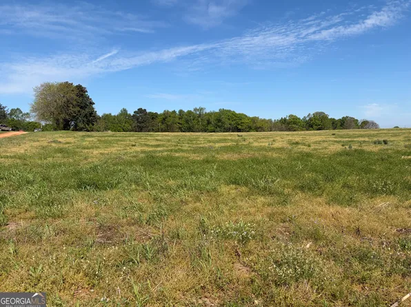 2 Union Point Rd, Stephens, GA 30667