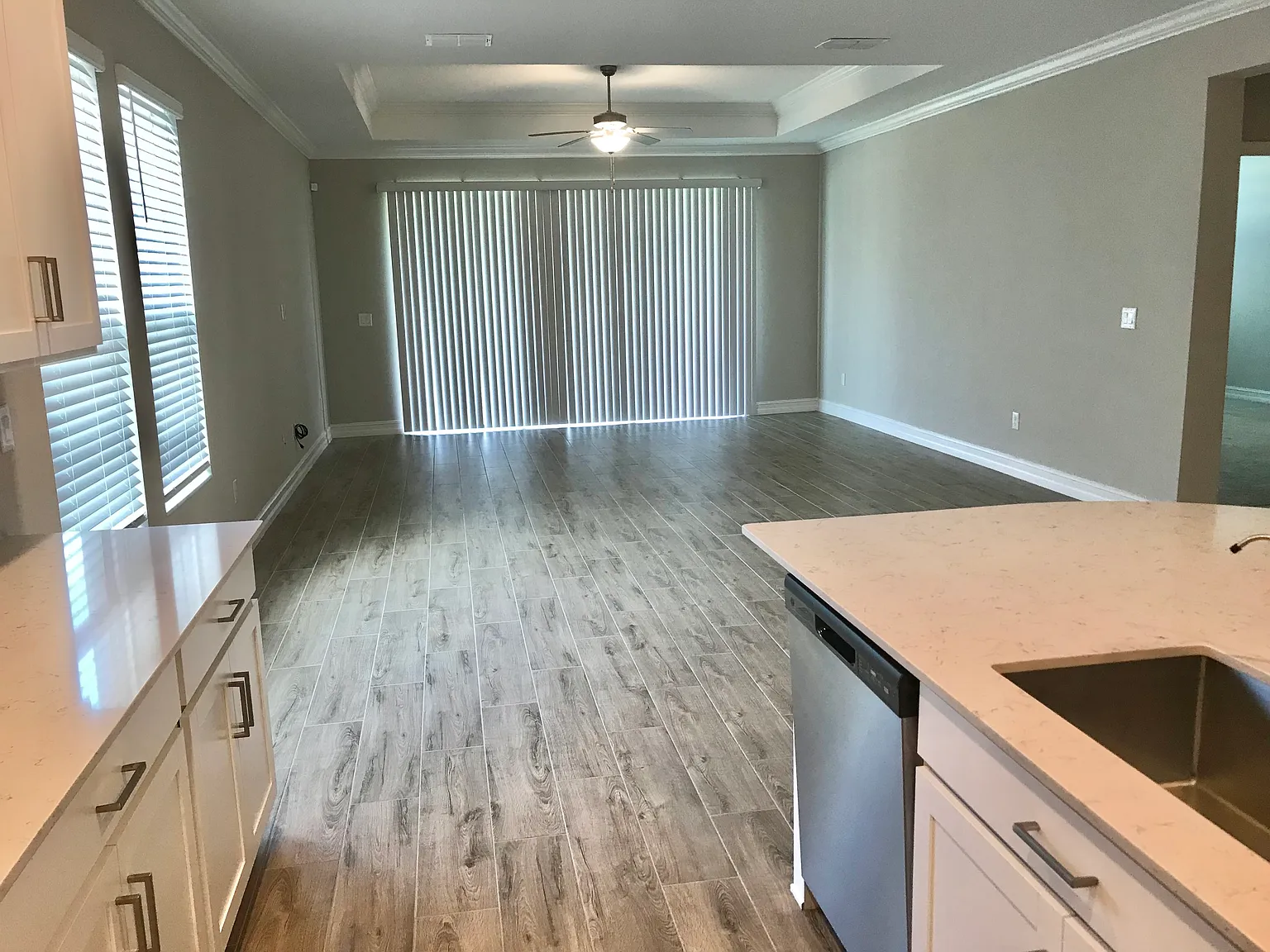 4 bed, 2.5 bath, 2954 sqft, $3,700 — Photo 4