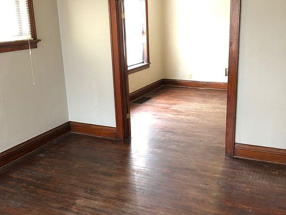4th image of 4761 Alaska Ave #B