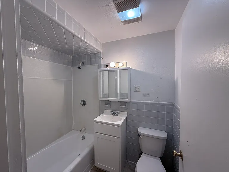 312 Tappan St #2 — Photo 8