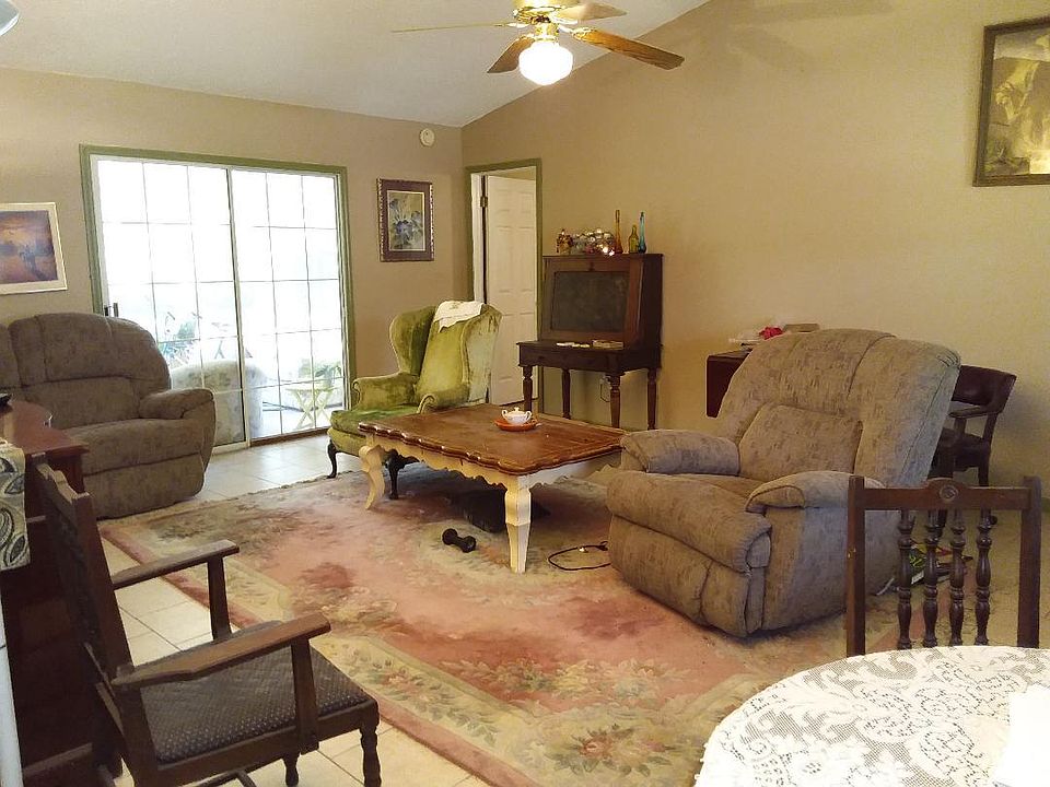 2nd image of 11067 Gifford Dr