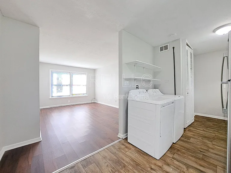 5112 Valiant Dr #2 — Photo 4