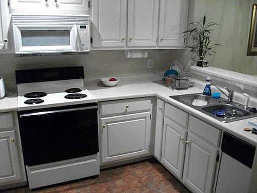 4th image of 3982 Stillwater Dr