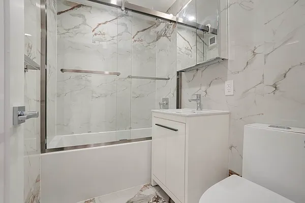 Rented by Oxford Property Group | media 21