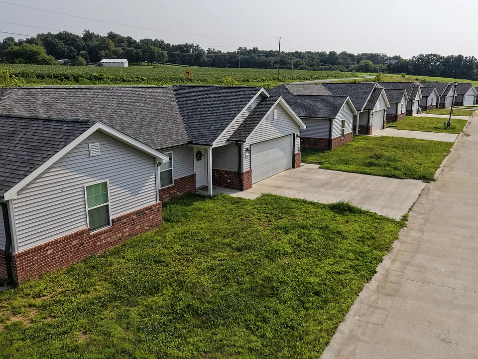 249 Oak Grove Cir
