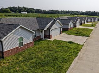 249 Oak Grove Cir, Cape Girardeau, MO 63701