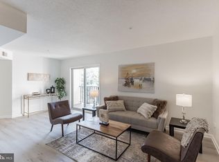 70 E Park St #113-13, Bordentown, NJ 08505