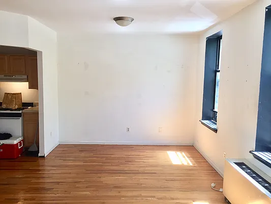 Rented by Oxford Property Group | media 22