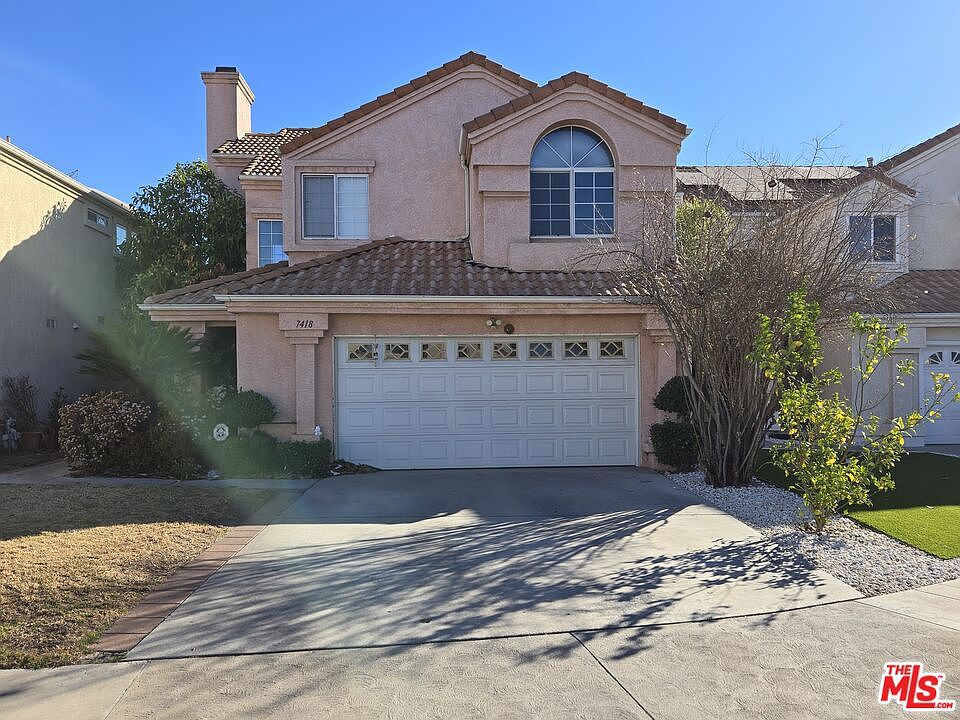 1st image of 7418 Vantage Ave