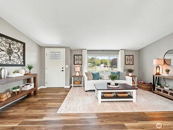 3rd image of 5519 Bay Ridge Drive