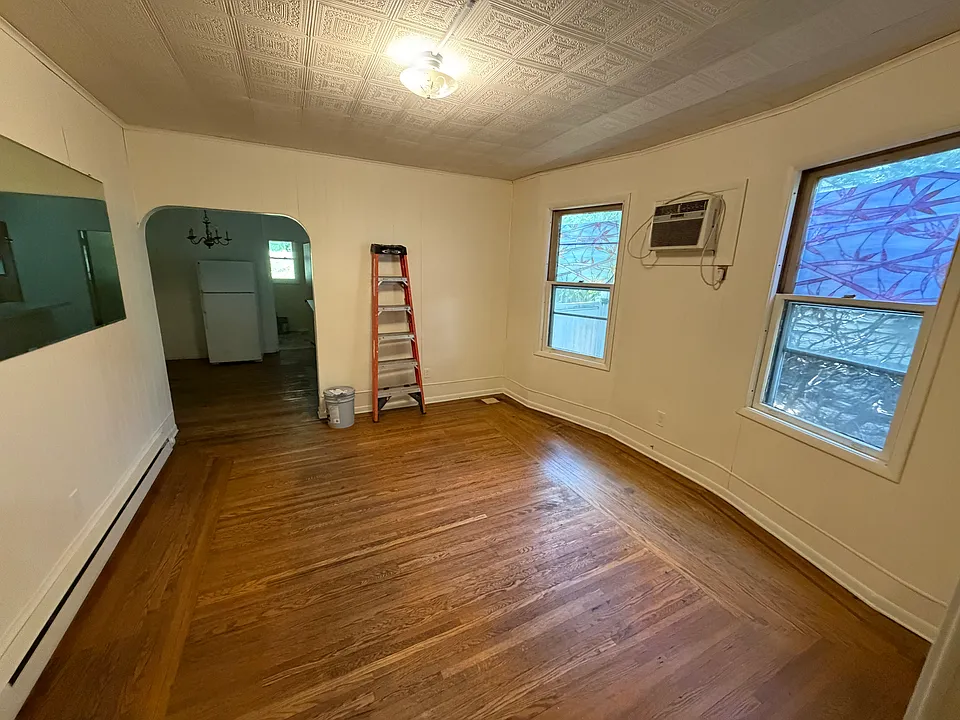 175 Dana St #1