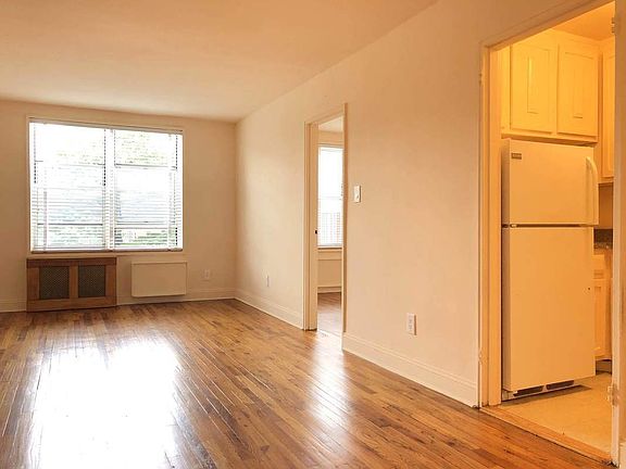 3rd image of 14241 41st Ave APT 316