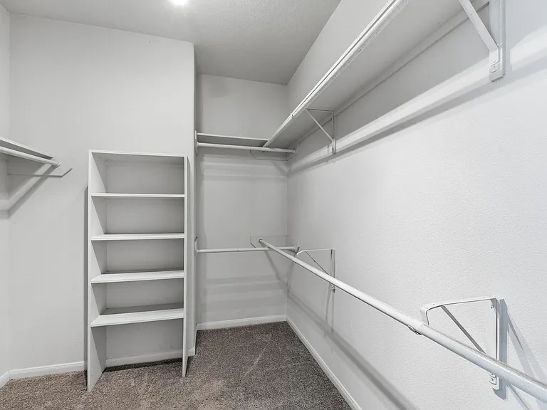 21011 Narrow Gate Dr — Photo 14