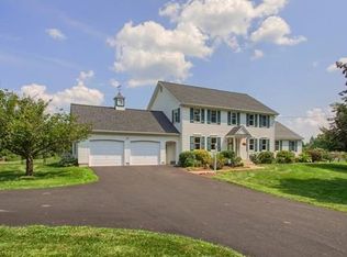 62 Chamberlain Rd, Westford, MA 01886