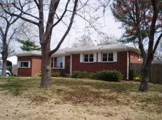 656 Raff Rd, Virginia Beach, VA 23462