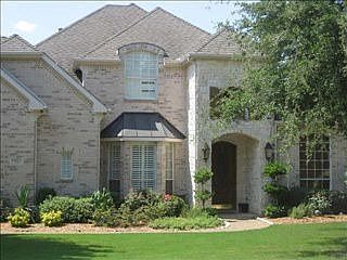5th image of 701 Wyndsor Creek Dr
