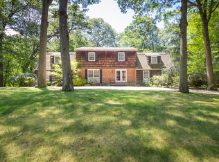 16 Bob O Link Ln, Northport, NY