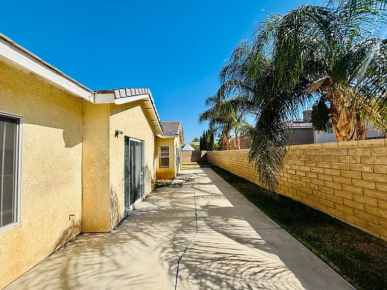 42309 Portland Ln — Photo 19